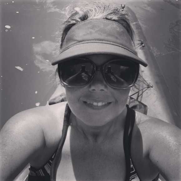 Meet your Posher, Aundrea - Picture 2 of 5